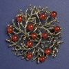 Broche-colgante 'Ramitas' con cornalina, metal dorado 60 mm+