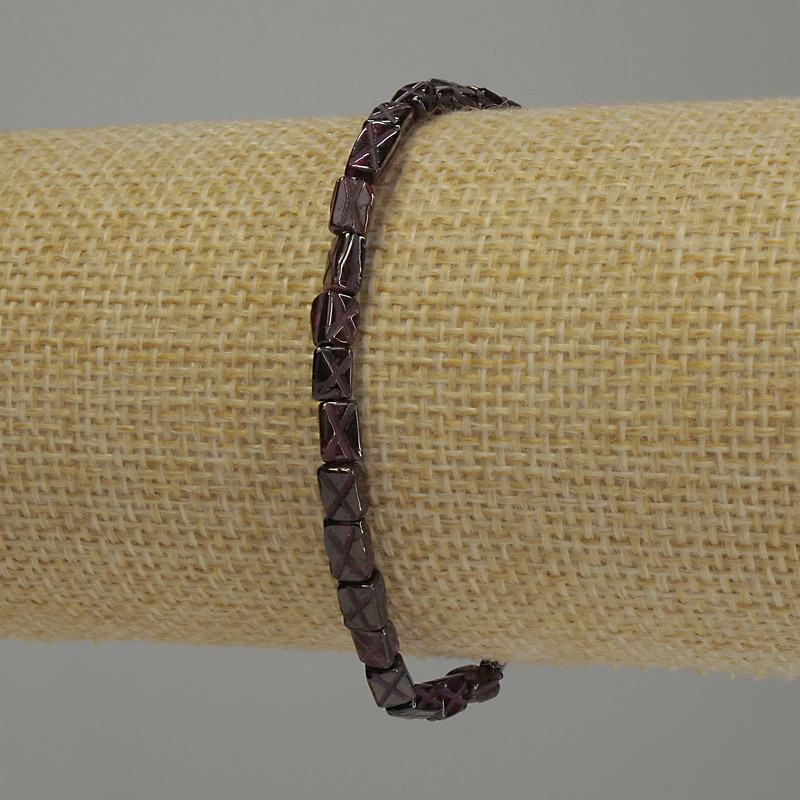 Pulsera de granate facetado rectangular, diámetro 5-7×4 mm, longitud 18 cm elástica