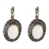 Pendientes con nácar en montura de plata en forma de lágrima, piedra ovalada 2,5×1,9 cm, longitud 3,5 cm