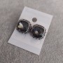 Pendientes de cristal cuadrado gris de 1,7 cm