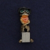 Broche-colgante «Rana con la maleta», metal plateado, esmalte marrón 45×18 mm +